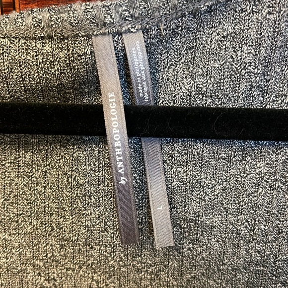 Anthropologie, large, charcoal, gray top with black lace detail at the bust - Picture 2 of 7